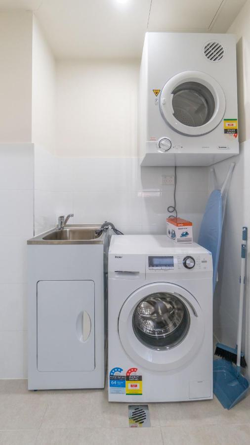 Canterbury Charm Sky View Free Parking Apartment Sydney